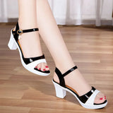 SOFÍA™ | ZAPATOS TACÓN MEDIO NEGRAS CON TIRAS