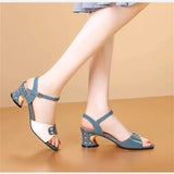 SOFÍA™ | ZAPATOS TACÓN MEDIO NEGRAS CON TIRAS