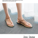 CLARA™ | SANDALIAS T-STRAP PLANAS ELEGANTES