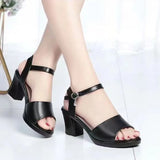 SOFÍA™ | ZAPATOS TACÓN MEDIO NEGRAS CON TIRAS